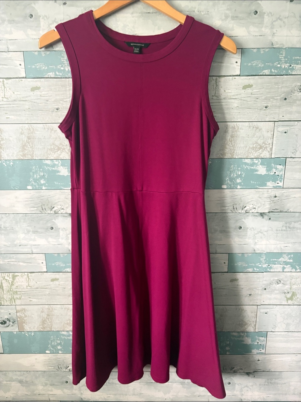 Banana Republic Sleeveless Midi Dress in Magenta